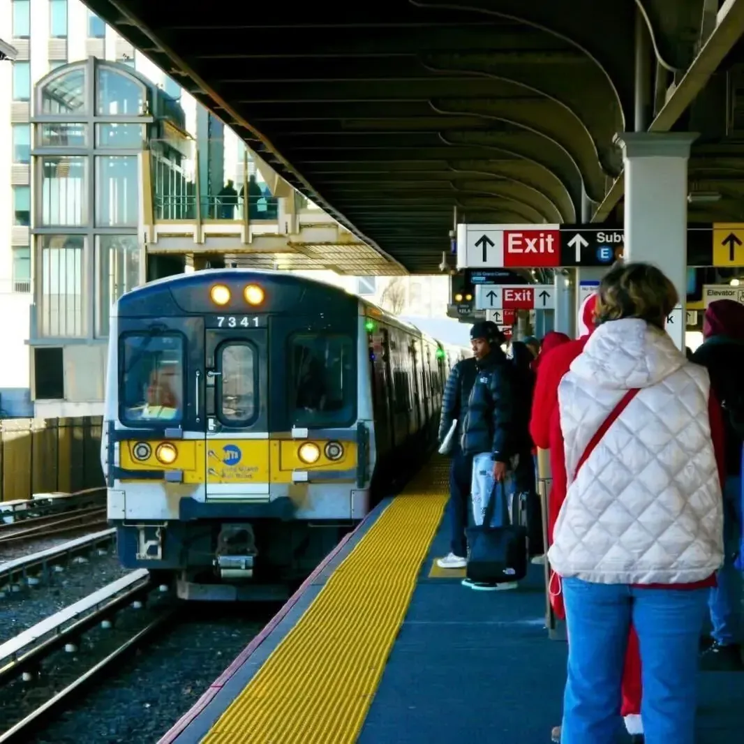 LIRR Patchogue Weekday